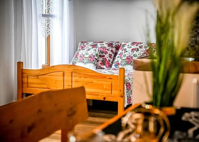 לינה וארוחת בוקר U Ireny 3*