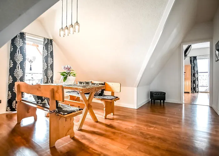 לינה וארוחת בוקר U Ireny 3*